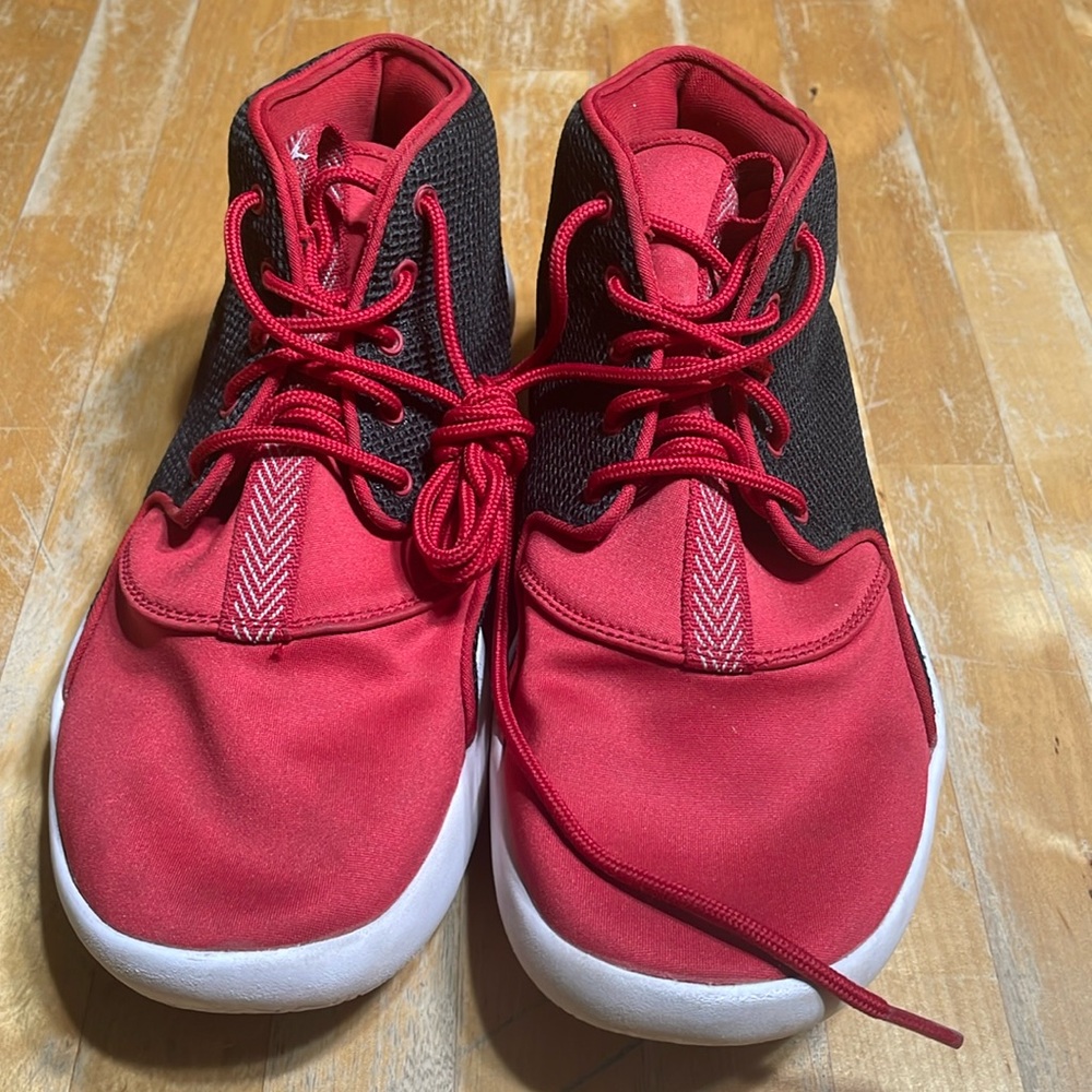Boys Nike Jordan eclipse chukka BG trainers
